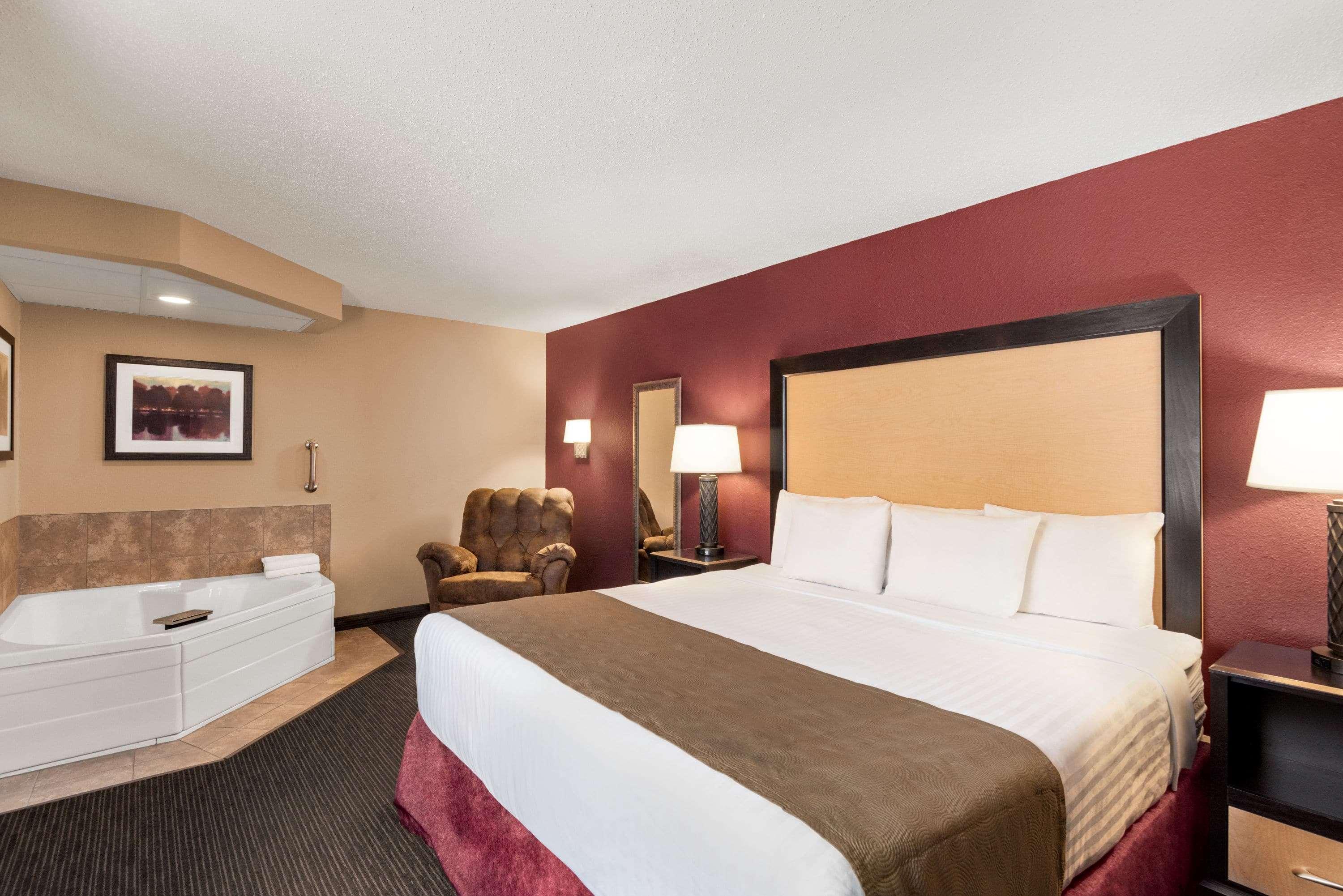 Americinn By Wyndham דטרוייט לייקס מראה חיצוני תמונה
