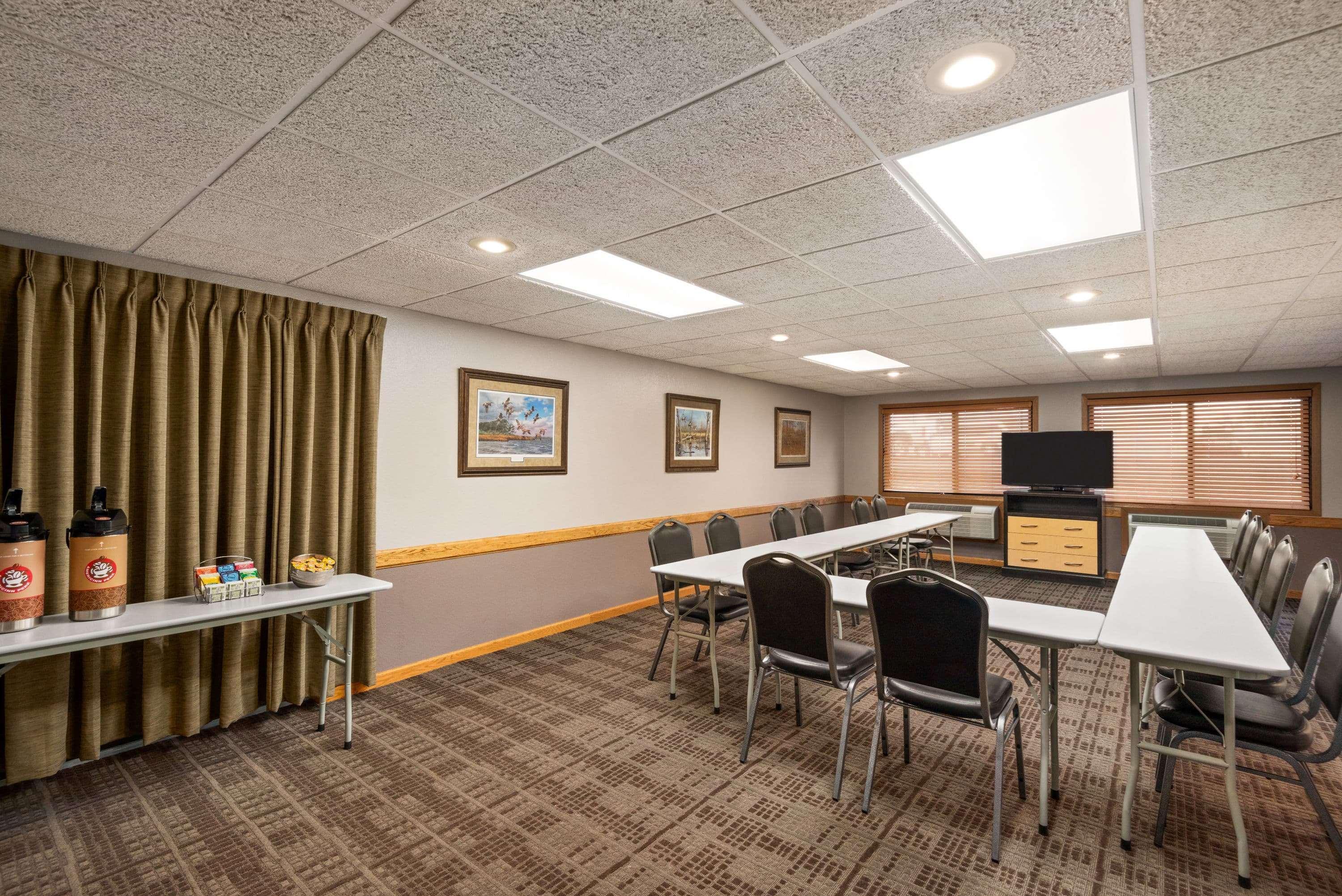 Americinn By Wyndham דטרוייט לייקס מראה חיצוני תמונה