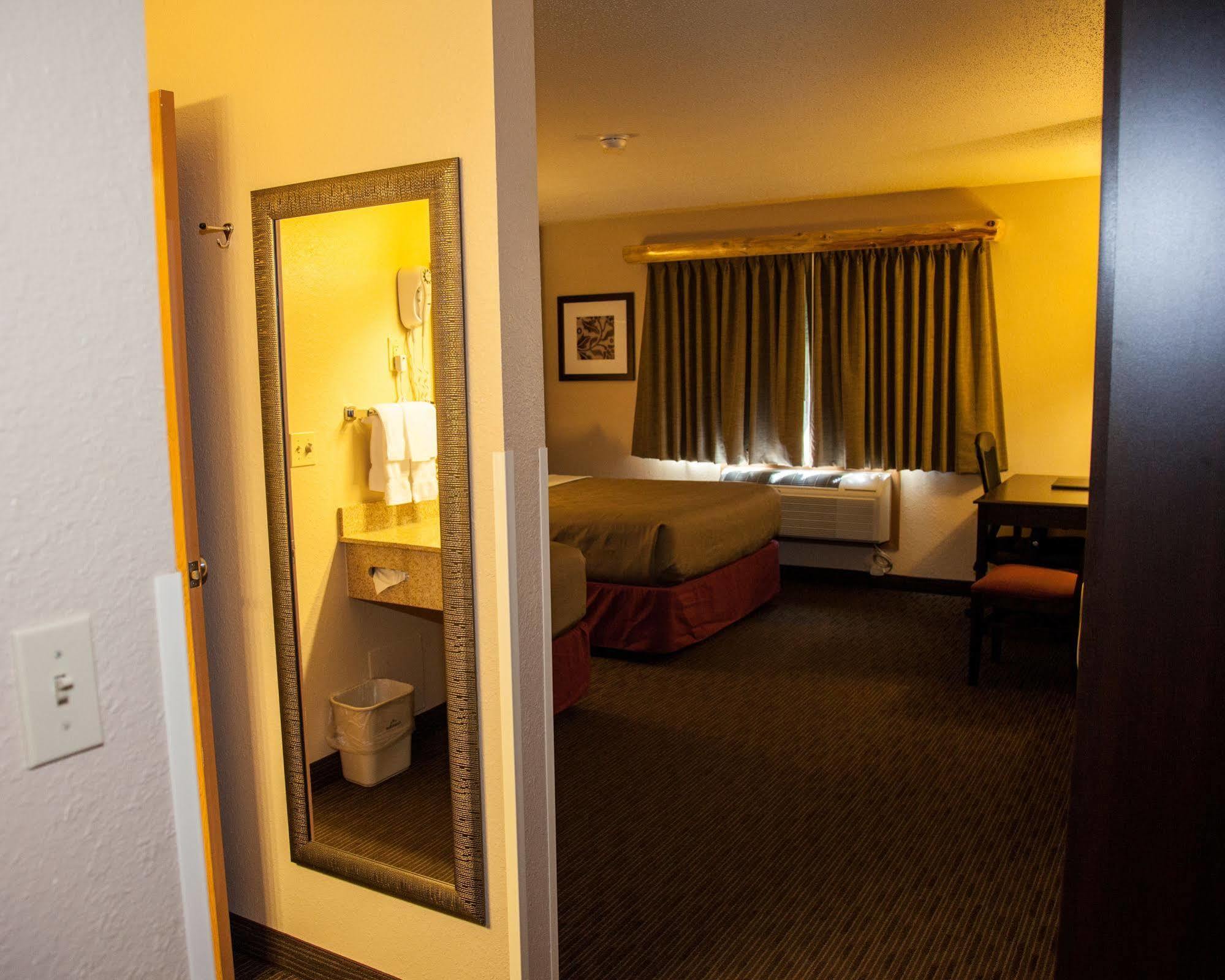 Americinn By Wyndham דטרוייט לייקס מראה חיצוני תמונה